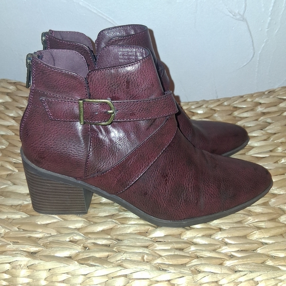 Frye & Co Womens booties PEMBROOKE REDWOOD stacked heel boots 7.5 NWOT